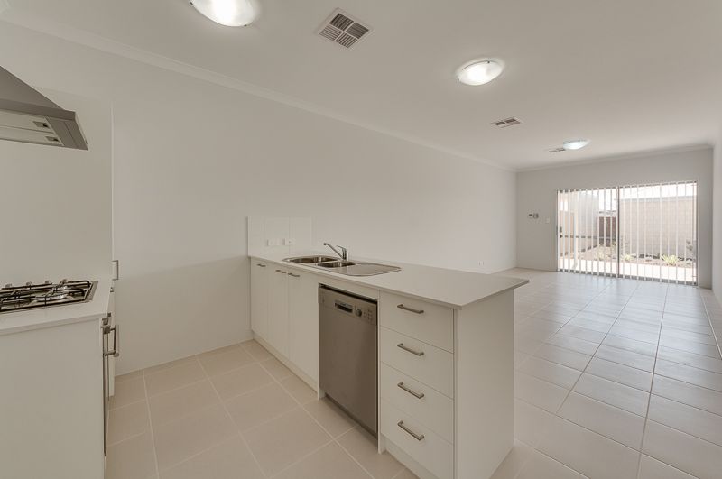 3 bedrooms House in 83 Redington Drive BUTLER WA, 6036