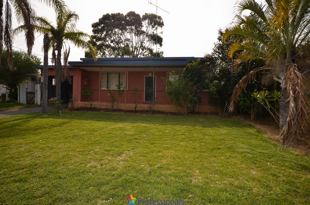 2 bedrooms House in 58 Churchill Avenue DUDLEY PARK WA, 6210