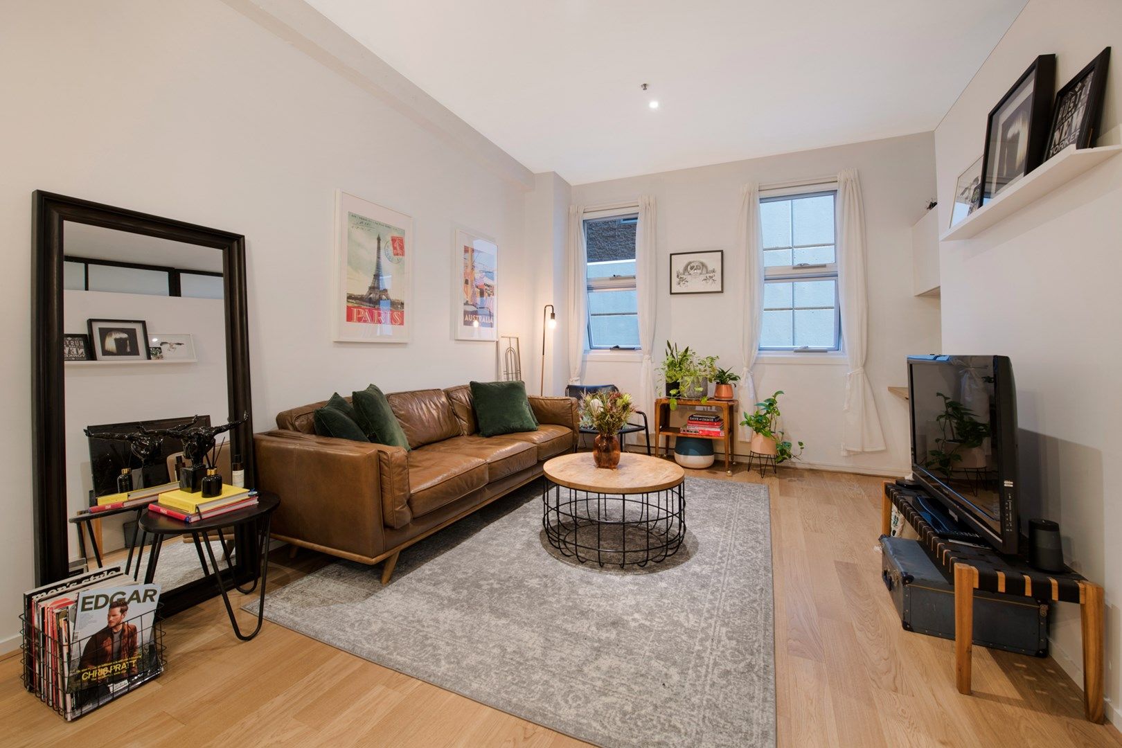 2 bedrooms Apartment / Unit / Flat in 208/320 St Kilda Road MELBOURNE VIC, 3004
