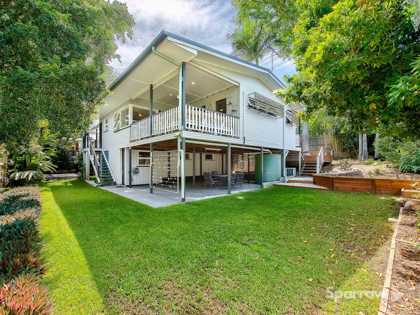 4 bedrooms House in 344 Nursery Road HOLLAND PARK QLD, 4121