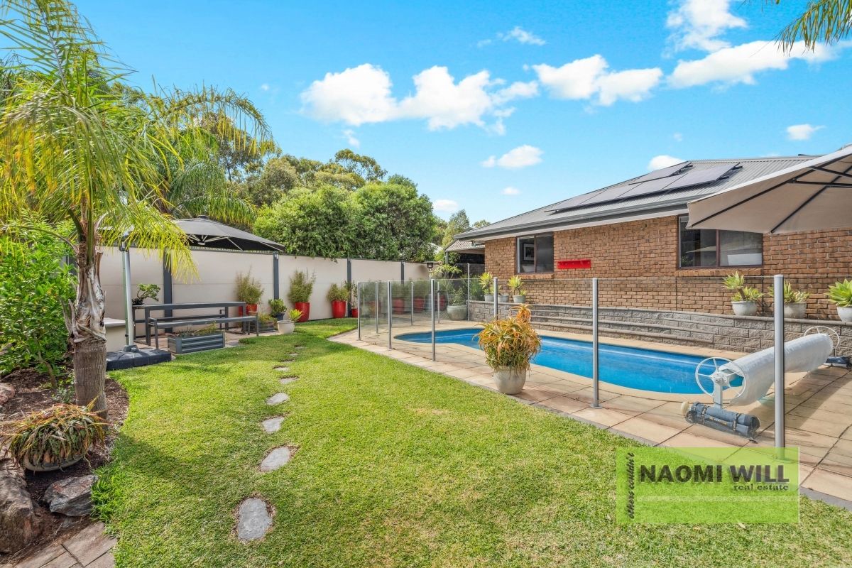 4 Bay Place, Woodcroft SA 5162, Image 2