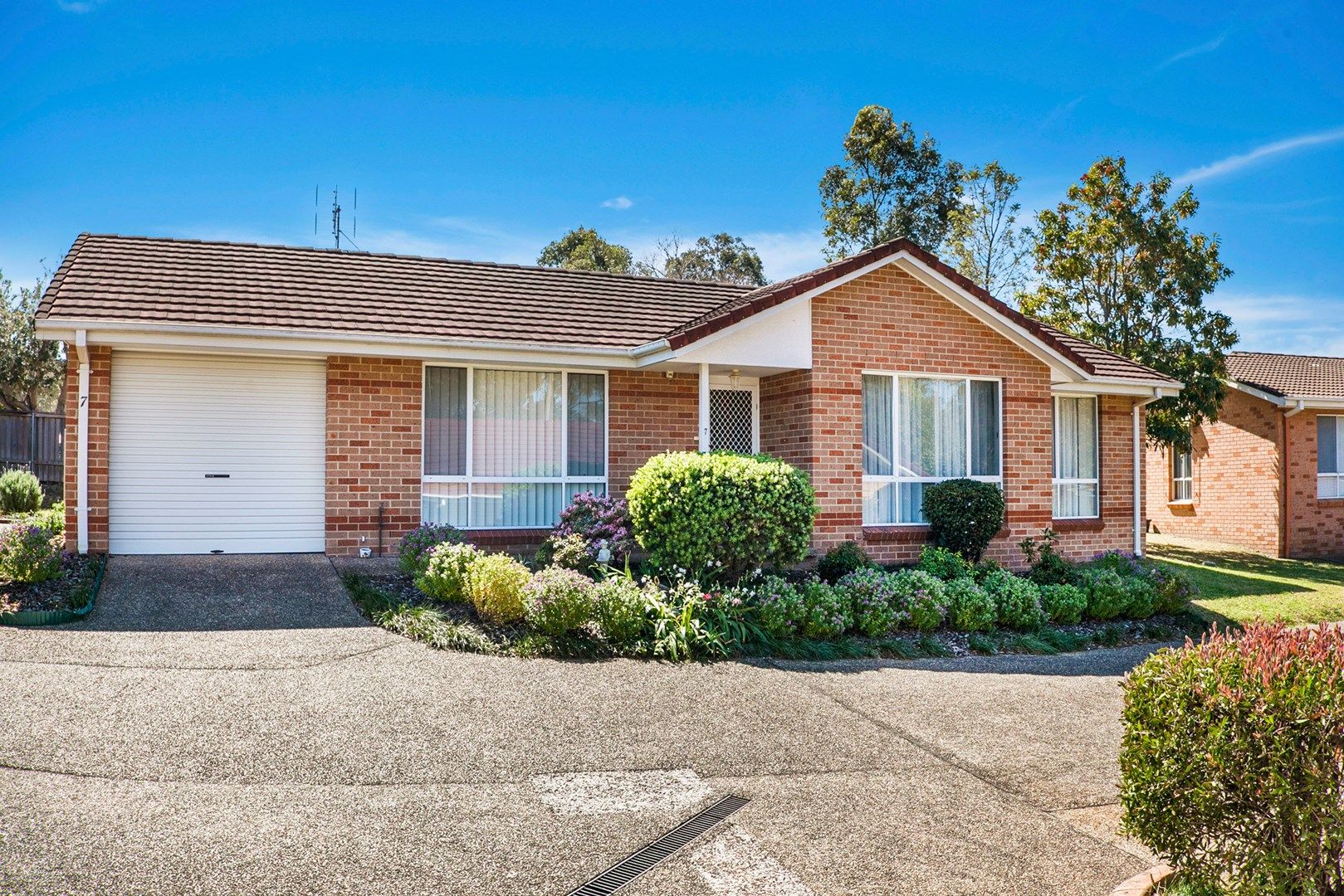 7/47 Brinawarr Street, Bomaderry NSW 2541, Image 0