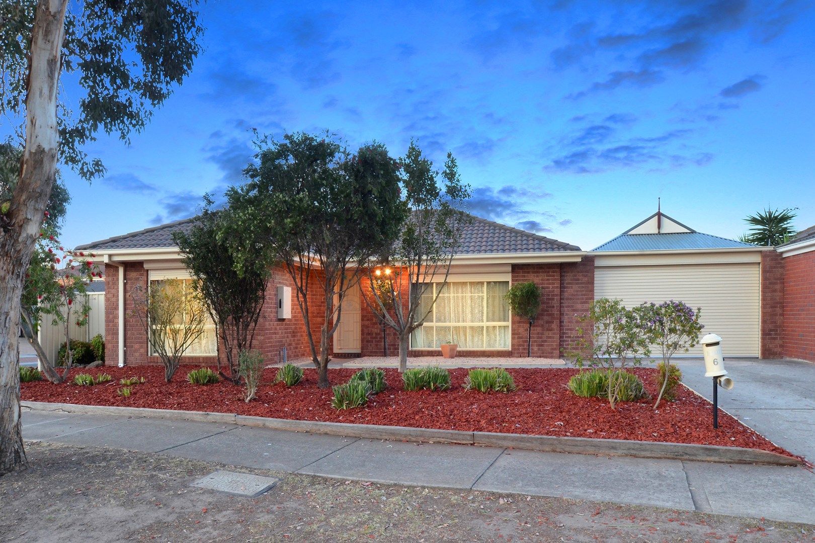 6 Cobblestone Drive, South Morang VIC 3752, Image 0