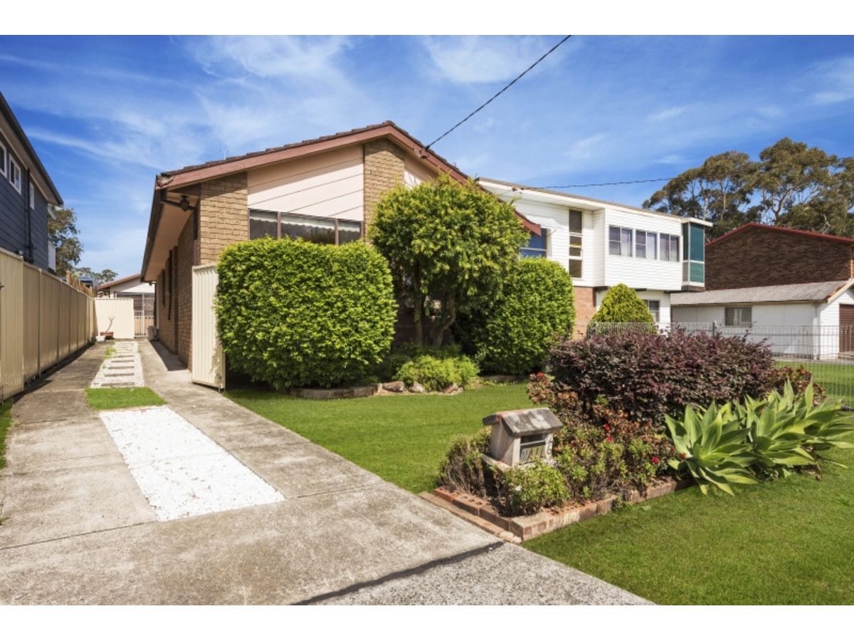 26 Marmion Street, Mannering Park NSW 2259, Image 0