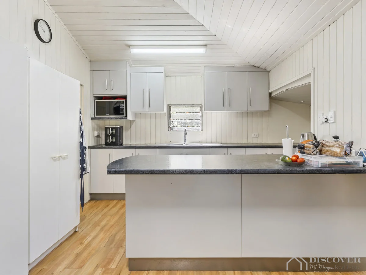 Additional image 3 of 49 East St Ex, Mount Morgan QLD 4714