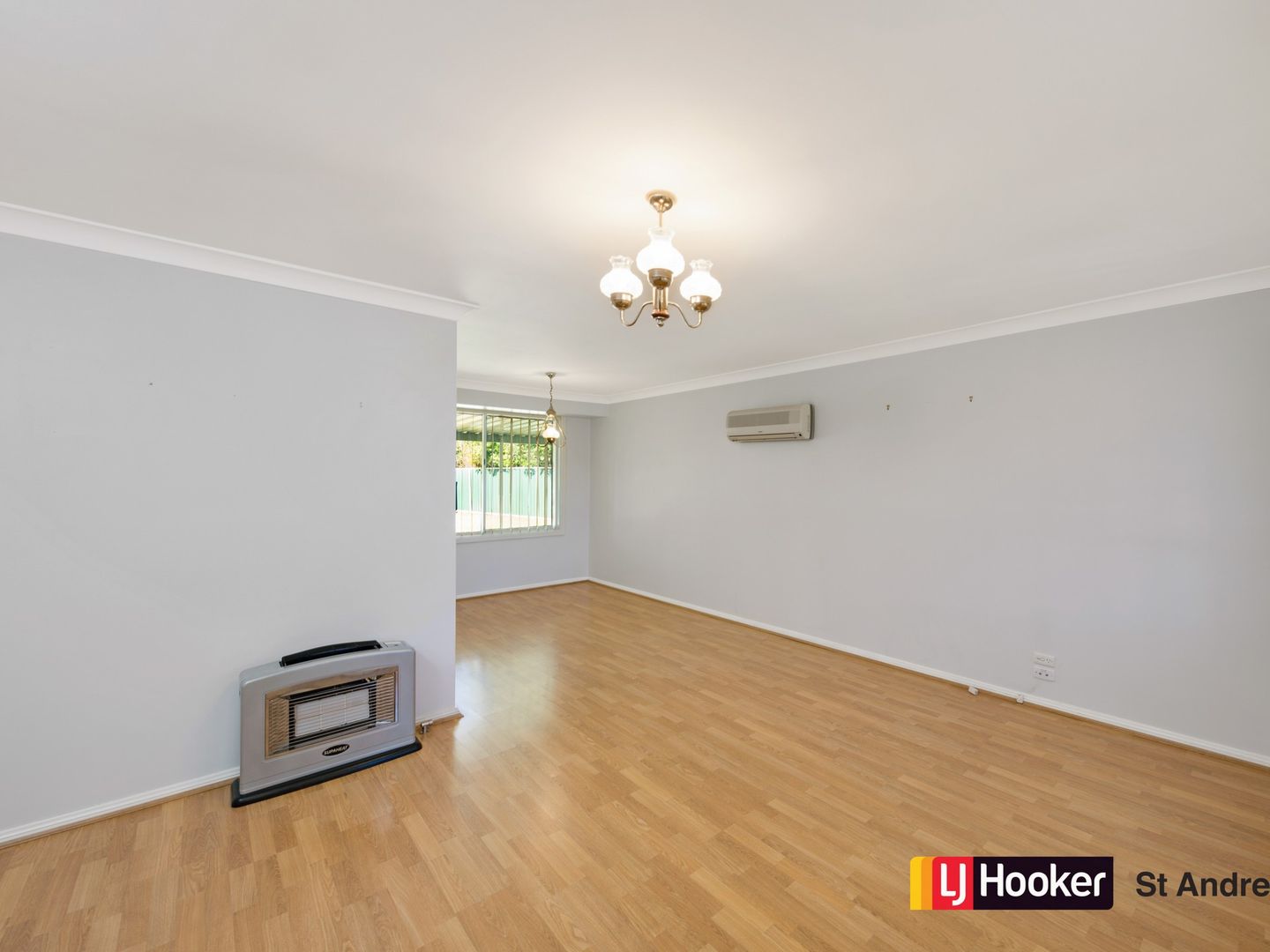4 Kidd Place, Minto NSW 2566, Image 1