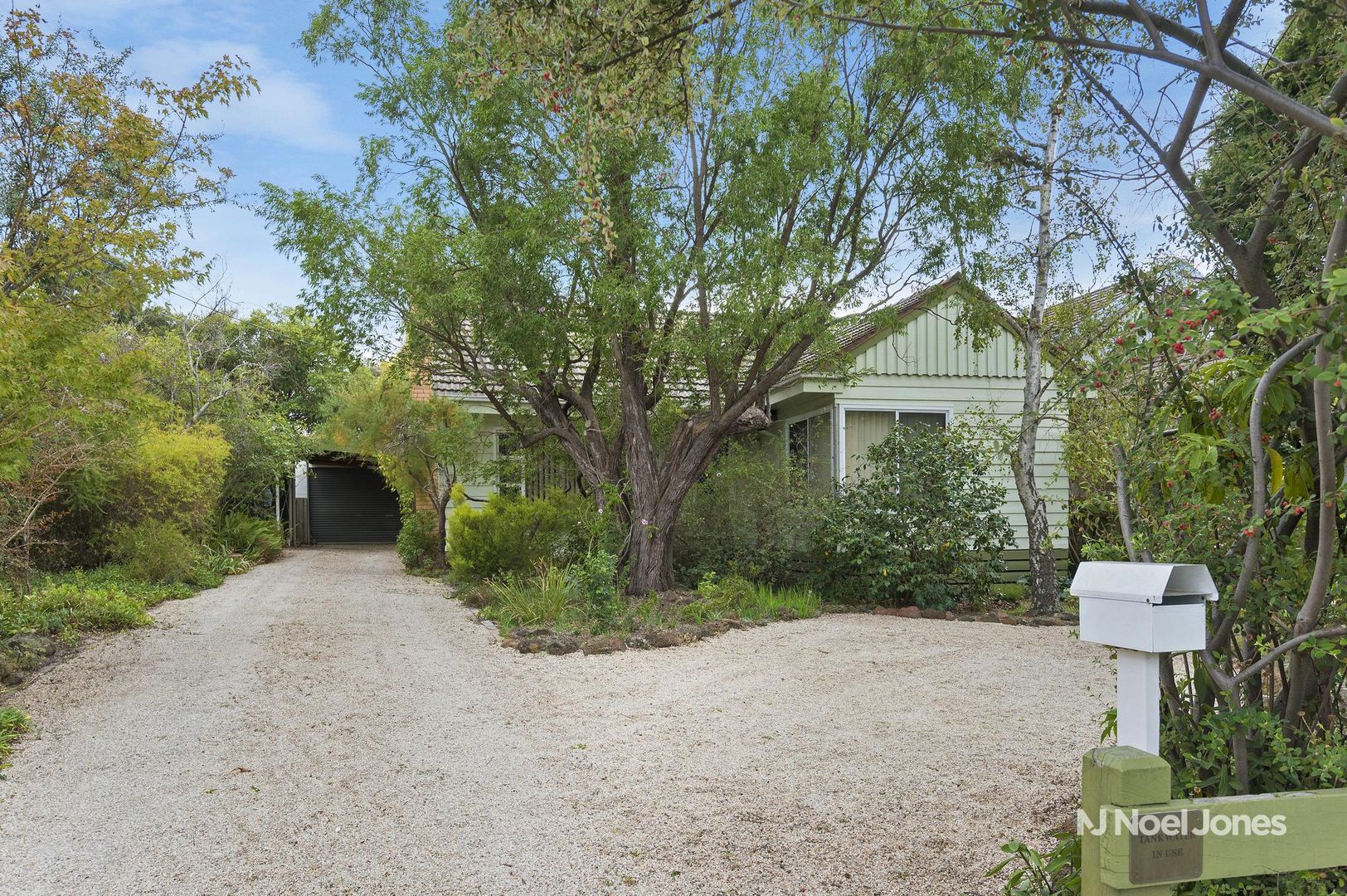 21 Stanley Grove, Blackburn VIC 3130, Image 2