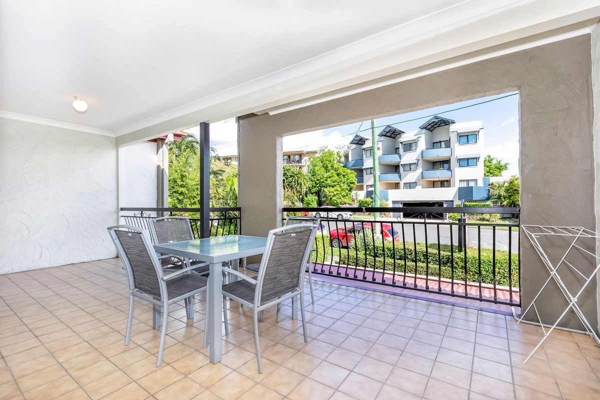 2 bedrooms Apartment / Unit / Flat in 110/19 Sheehan Street MILTON QLD, 4064