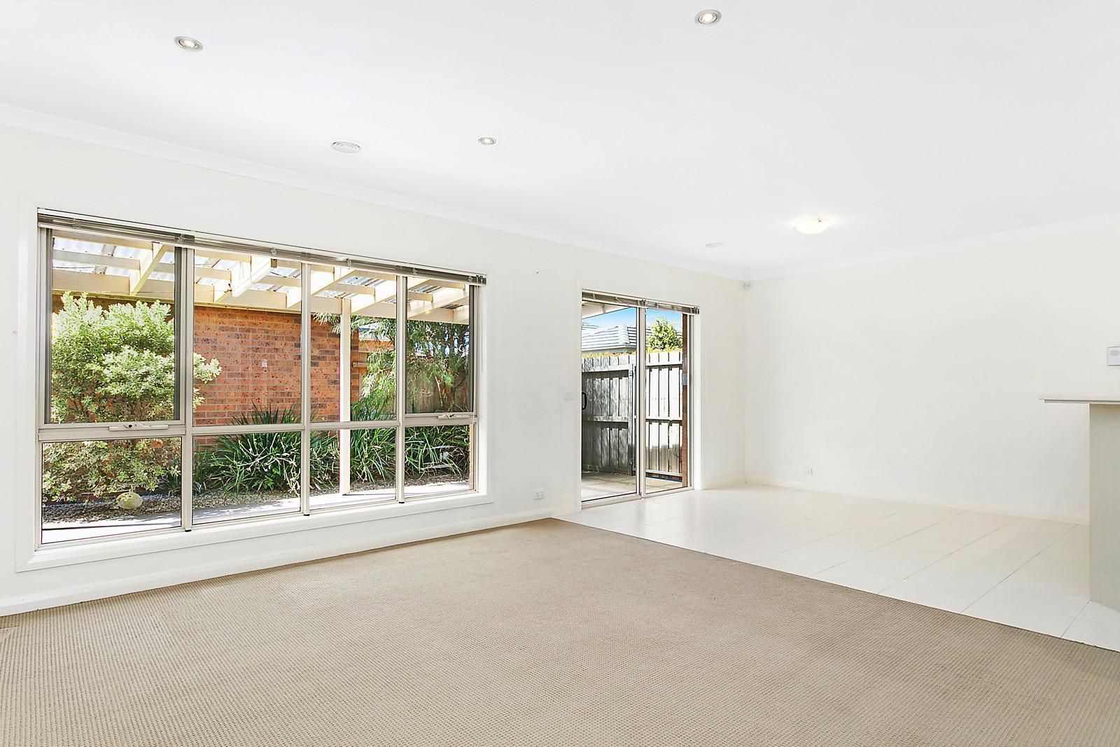 1/156 Church Street, Hamlyn Heights VIC 3215, Image 2