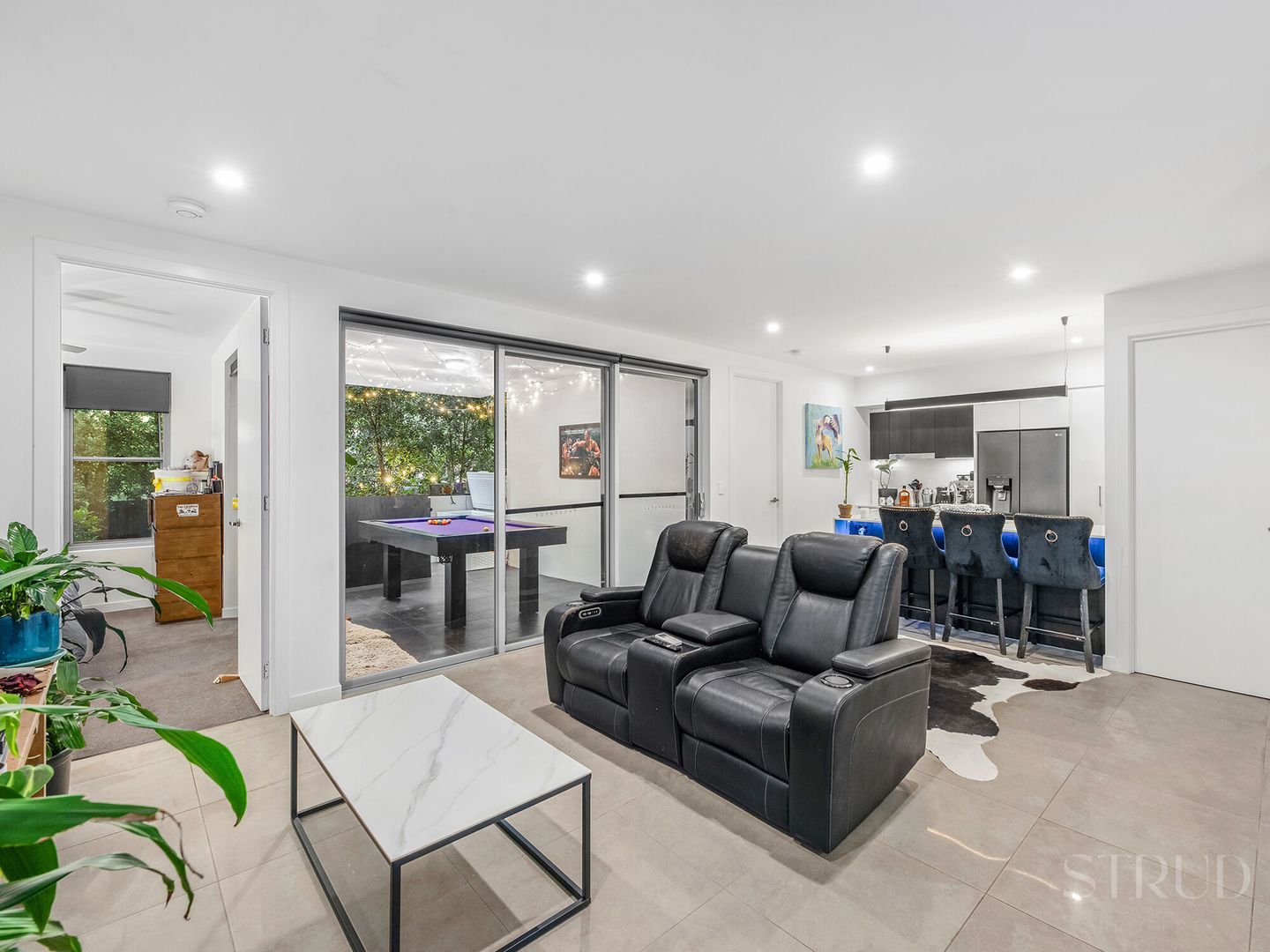 215/38 Latimer Street, Holland Park QLD 4121, Image 1