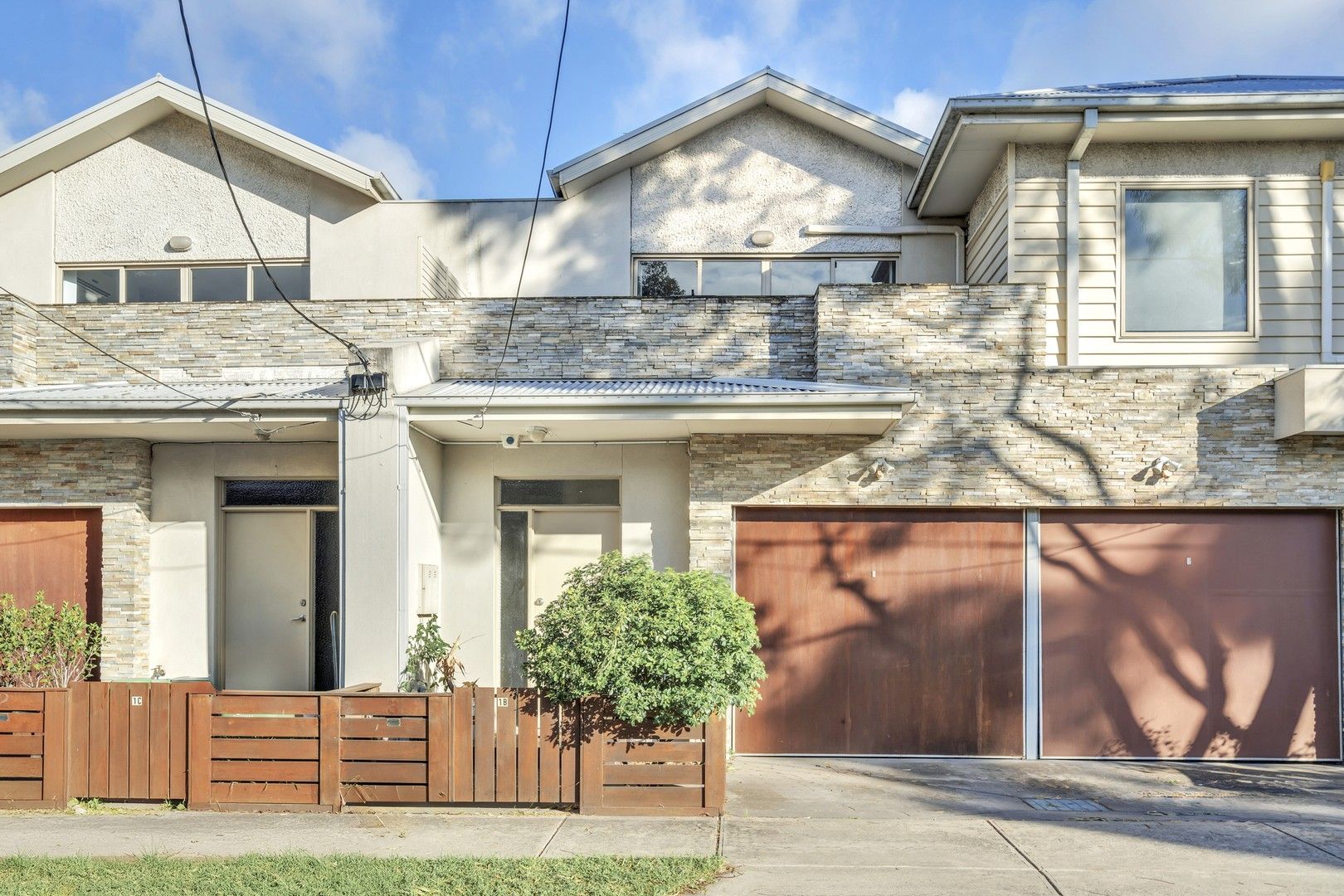 2 bedrooms House in 1b Oamaru Street NORTHCOTE VIC, 3070