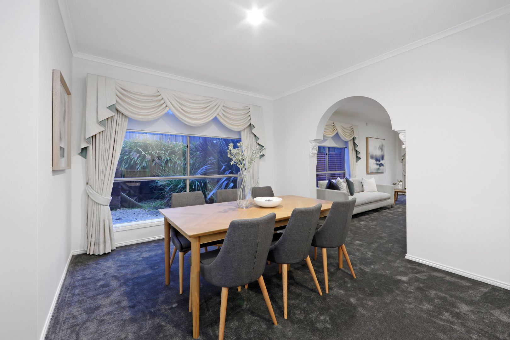 6 Stonnington Court, Lysterfield VIC 3156, Image 2