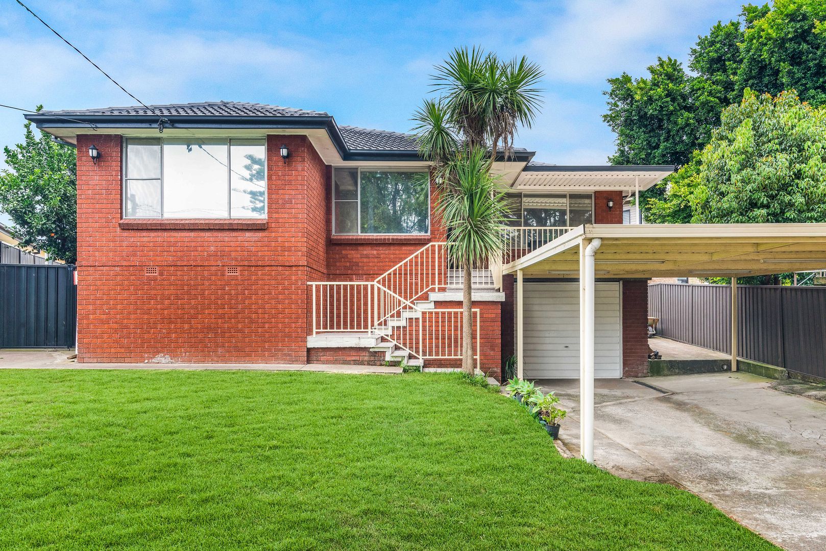 2 Lucy Avenue, Lansvale NSW 2166 Domain