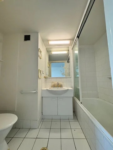 Additional image 13 of 1008/3458 Main Beach Parade, Surfers Paradise QLD 4217