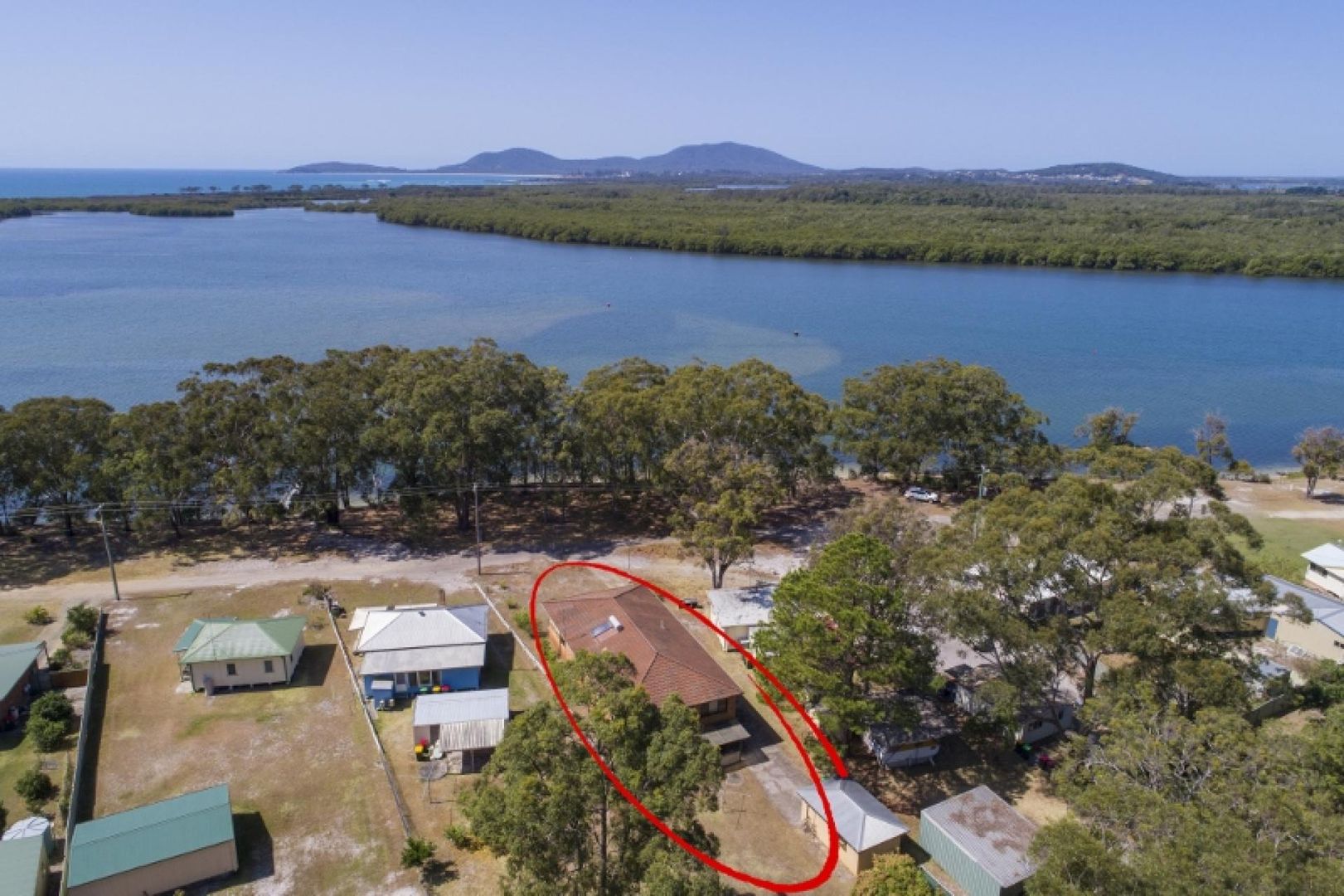 42 Fishermans Trail, Fishermans Reach NSW 2441, Image 2