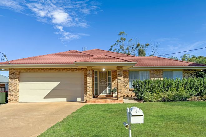 Picture of 16 Farrer Street, PARKES NSW 2870