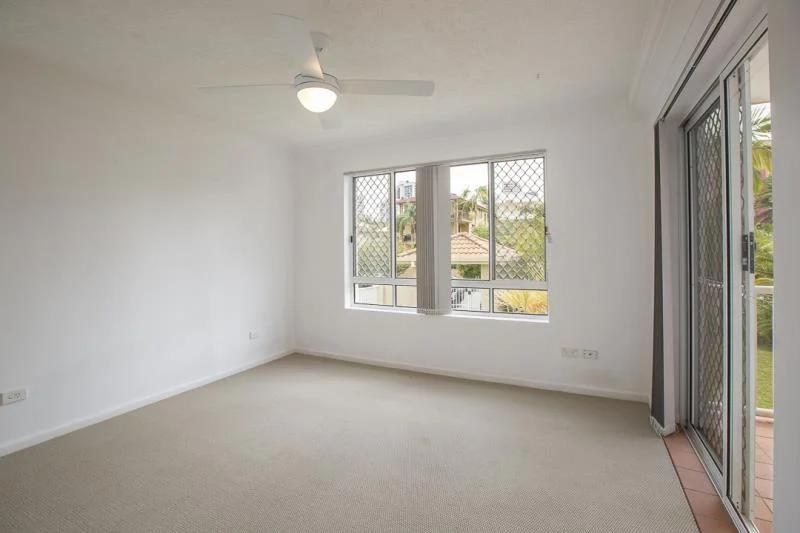 Additional image 3 of 1/24 Peerless Avenue, Mermaid Beach QLD 4218