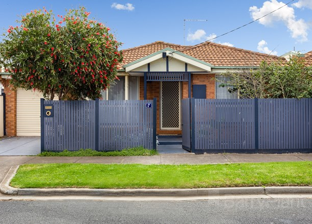 7 Park Parade, Altona VIC 3018