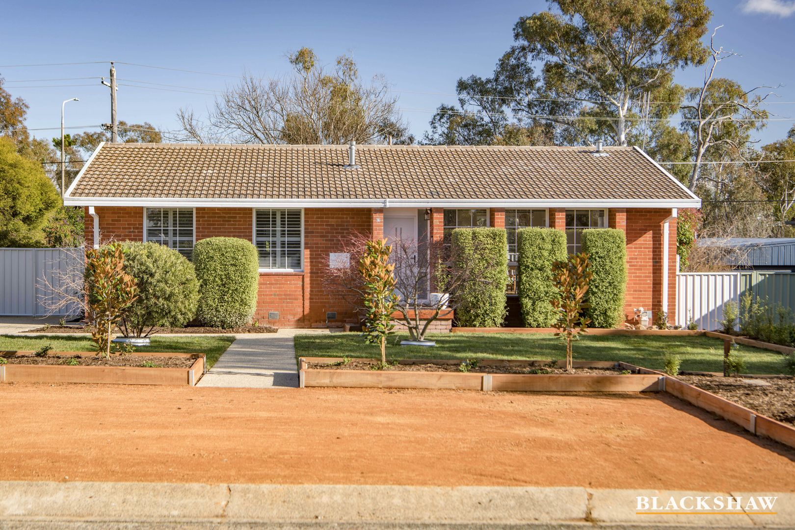 16 Jindivik Place, Scullin ACT 2614, Image 2