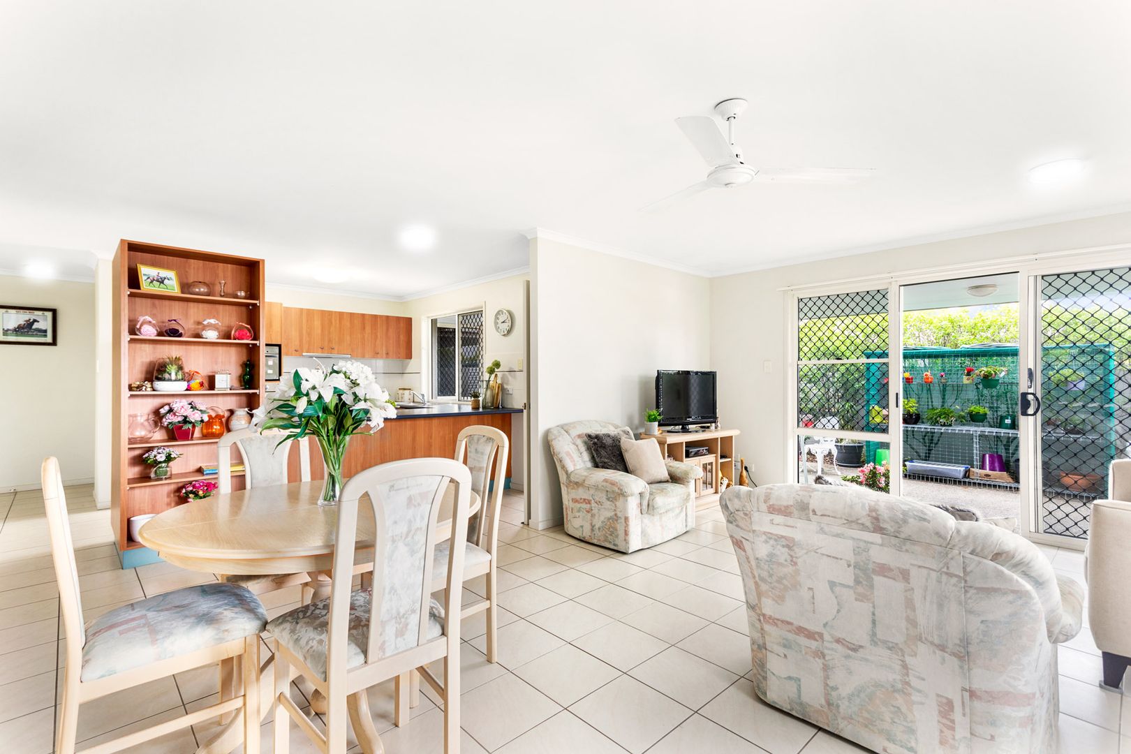 61/21 Tripcony Place, Wakerley QLD 4154, Image 2