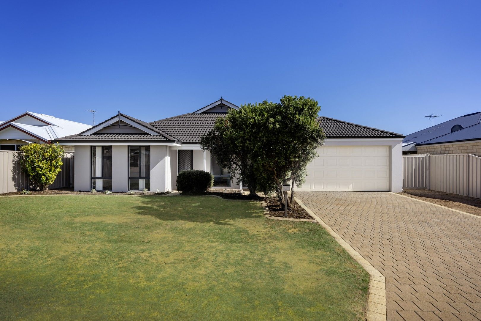 24 Topsail Street, Drummond Cove WA 6532, Image 1