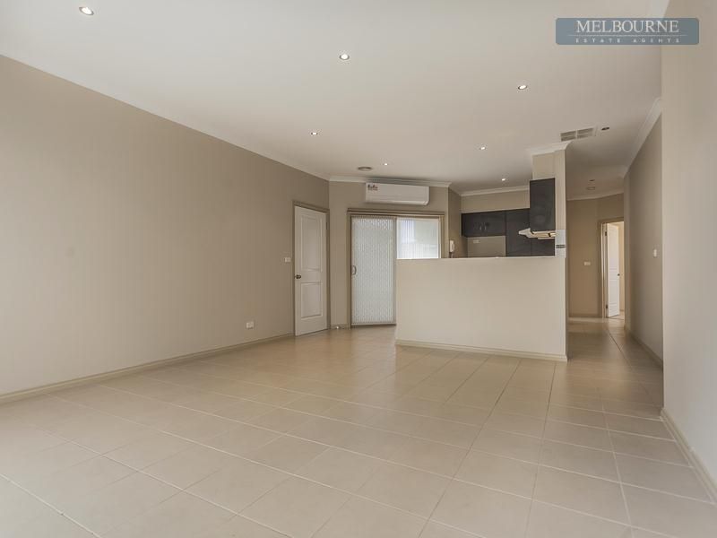 1/16 Ethel Road, Oak Park VIC 3046, Image 1