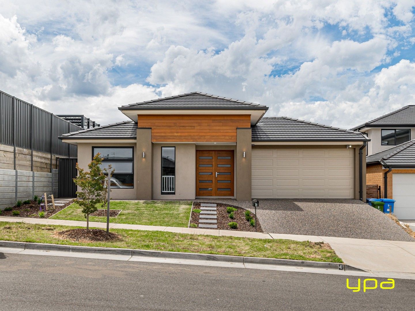 4 bedrooms House in 4 Marberspring Road CLYDE VIC, 3978
