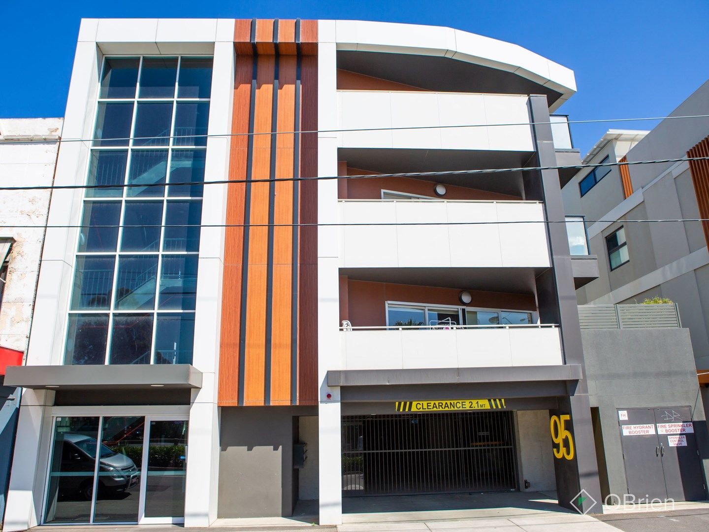 2 bedrooms Apartment / Unit / Flat in 202/95 Warrigal Road HUGHESDALE VIC, 3166