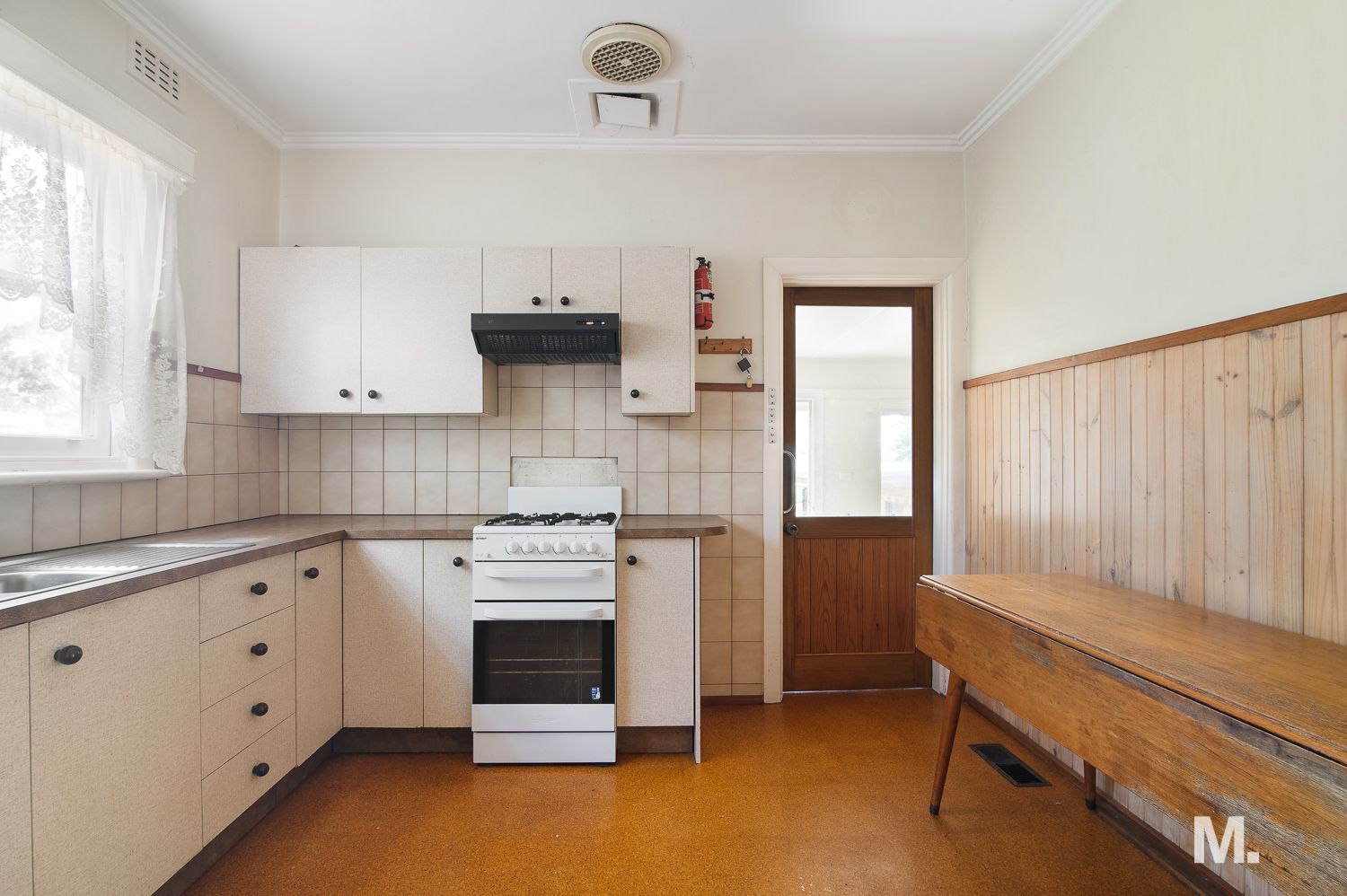 7 Summit Avenue, Oak Park VIC 3046, Image 2