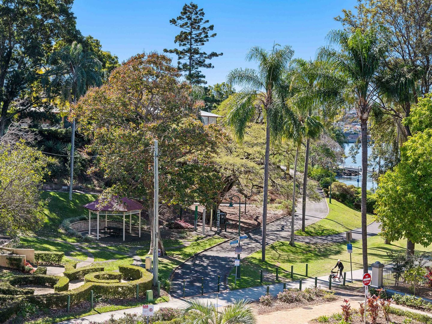 14/15 Newstead Avenue, Newstead QLD 4006 Domain