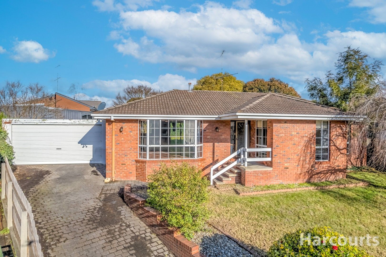 3 bedrooms House in 7 Merton Court NEWBOROUGH VIC, 3825