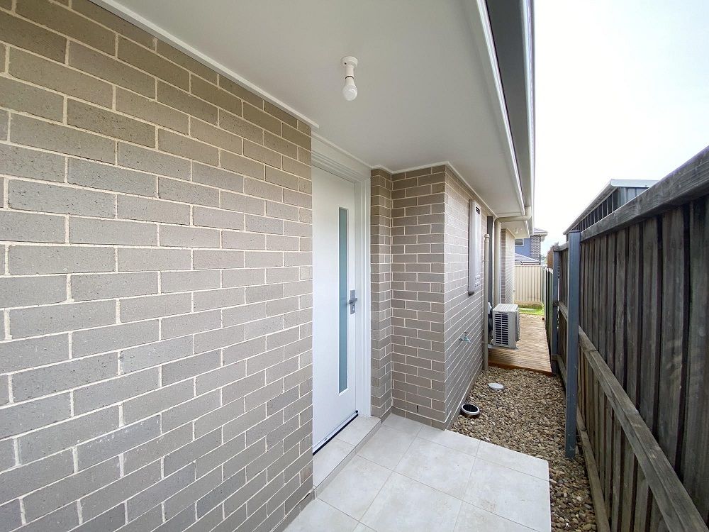 2 bedrooms House in 117b Poziers Road EDMONDSON PARK NSW, 2174