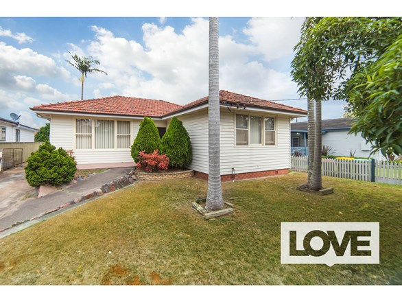 39 Conmurra Circuit, Shortland NSW 2307