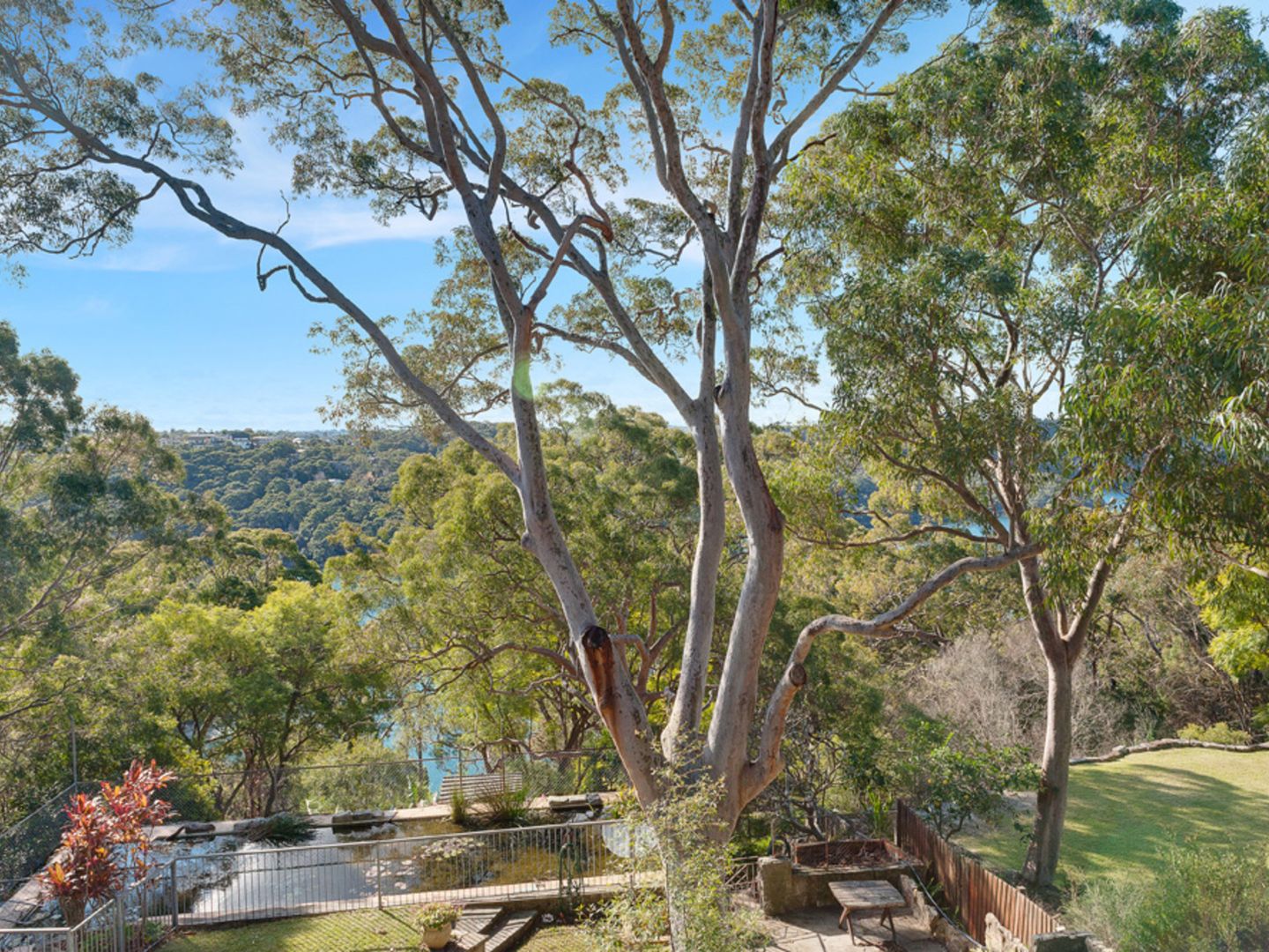 219 Edinburgh Road, Castlecrag NSW 2068, Image 2