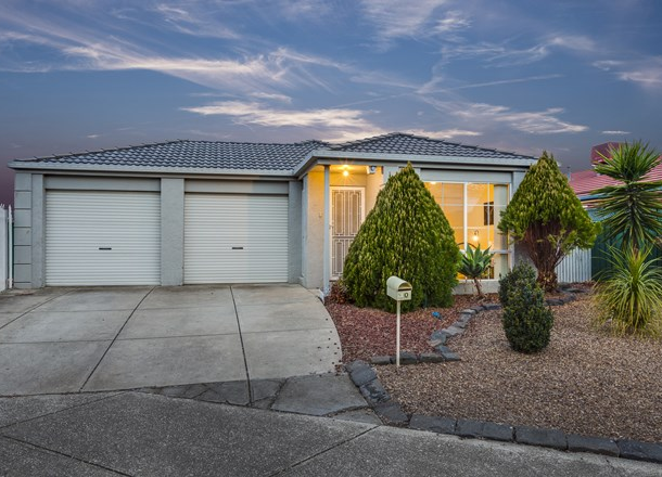 10 Klim Place, Burnside VIC 3023