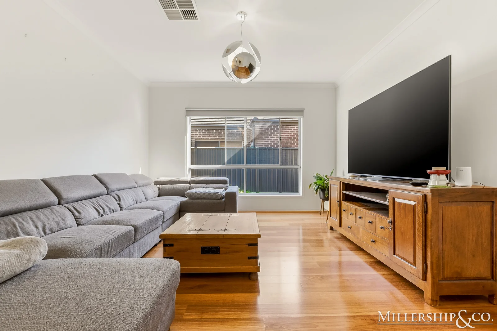 Additional image 2 of 86 Hawkstowe Parade, South Morang VIC 3752