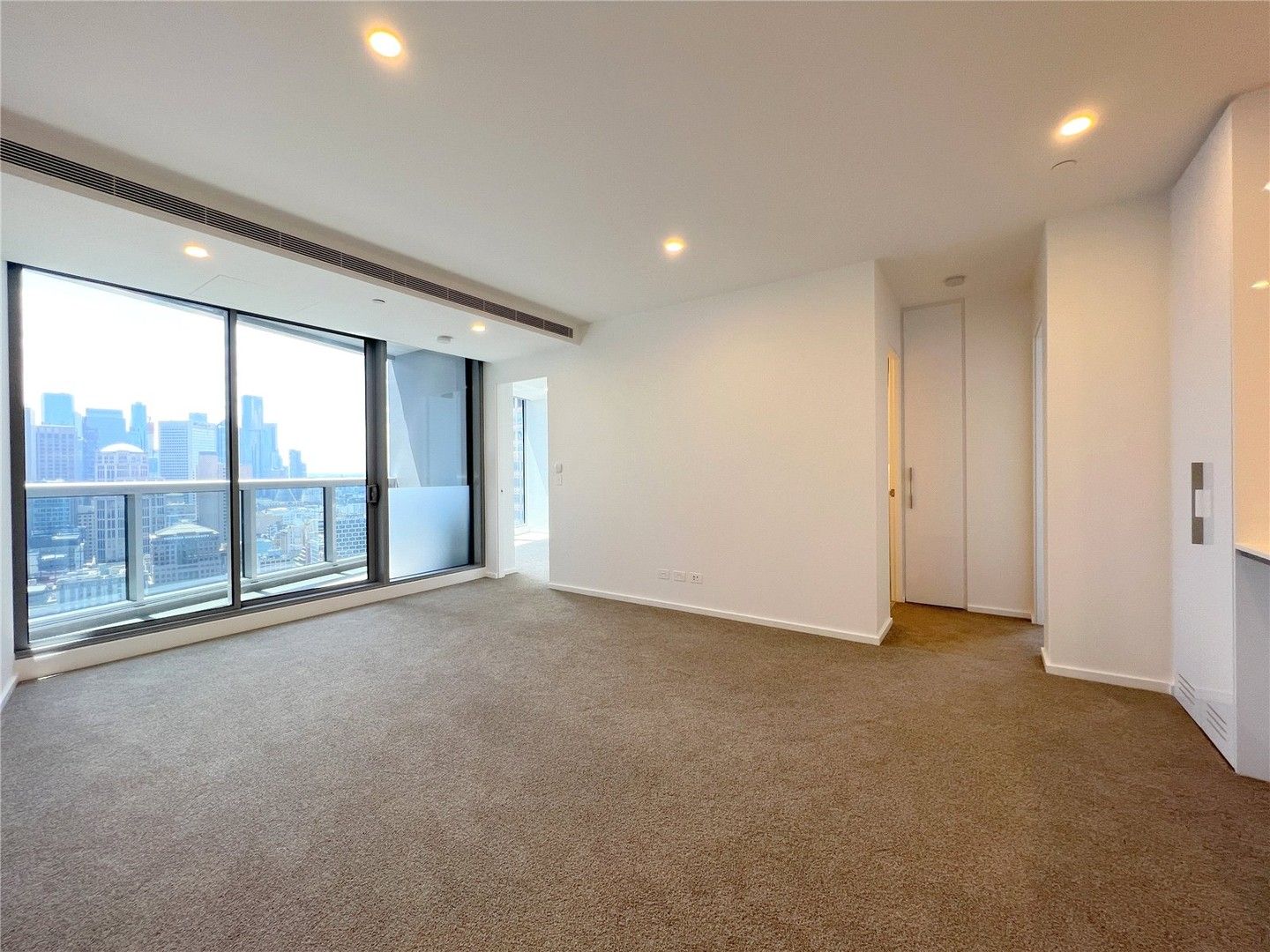 2 bedrooms Apartment / Unit / Flat in 3312/81 City Road SOUTHBANK VIC, 3006