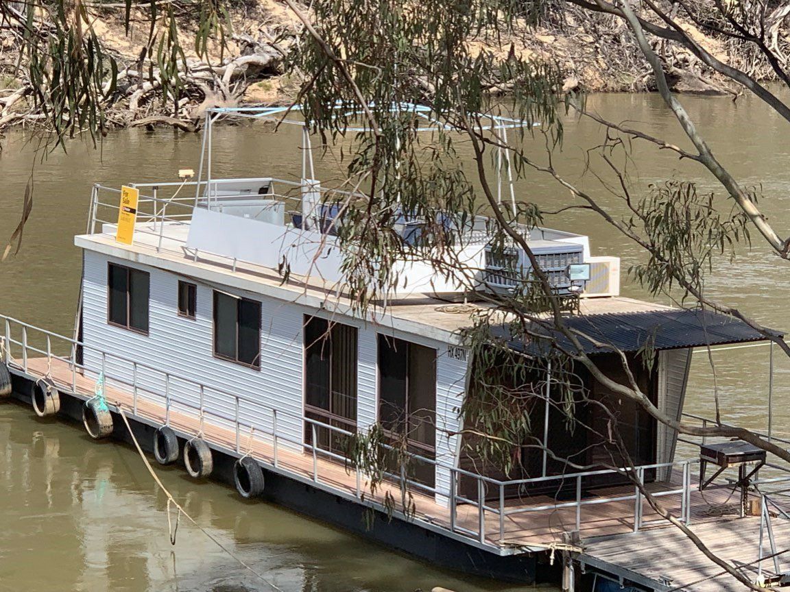 HX497N Houseboat, Echuca VIC 3564 Domain