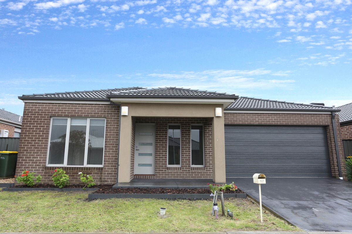 4 bedrooms House in 17 Vicarage Drive WOLLERT VIC, 3750