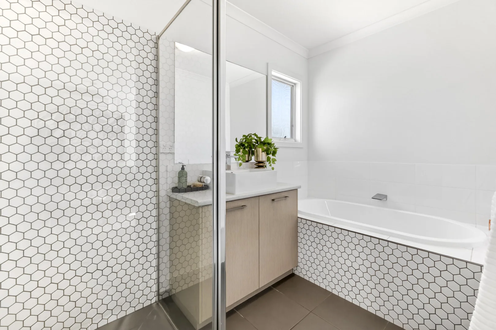 Additional image 12 of 4/34 Carrington Street, Thomson VIC 3219