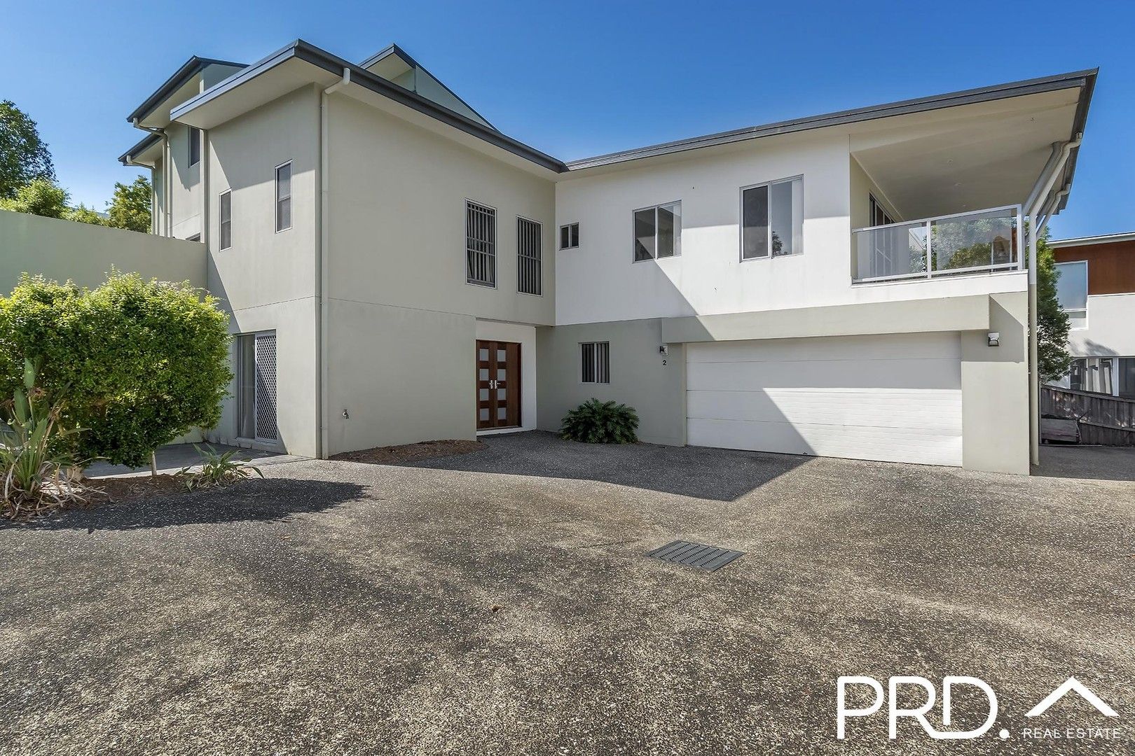 4 bedrooms House in 2/13 Andromeda Parade ROBINA QLD, 4226