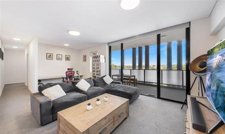 402/10 Hezlett Road, North Kellyville NSW 2155, Image 0