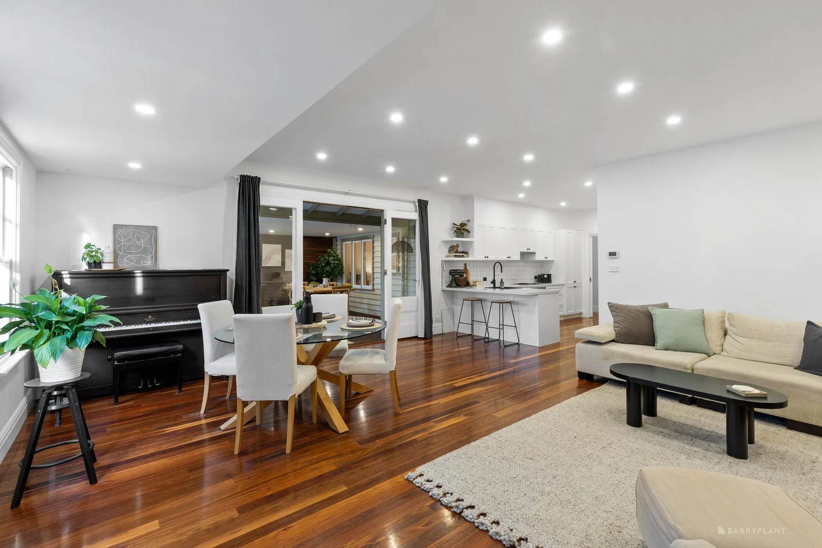 Additional image 8 of 43 Carinya Road, Vermont VIC 3133