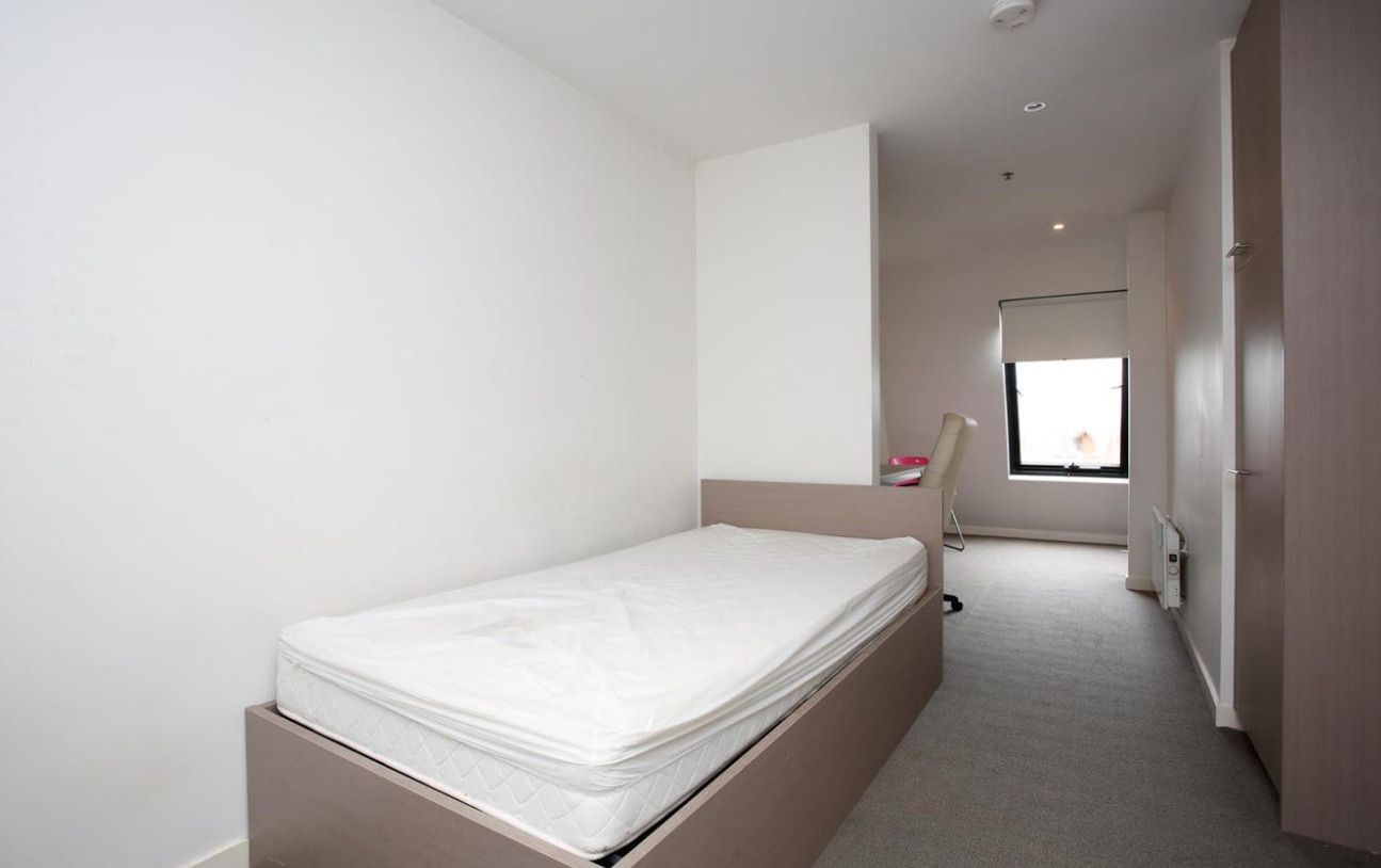 2 bedrooms Apartment / Unit / Flat in 41/589 Glenferrie Road HAWTHORN VIC, 3122