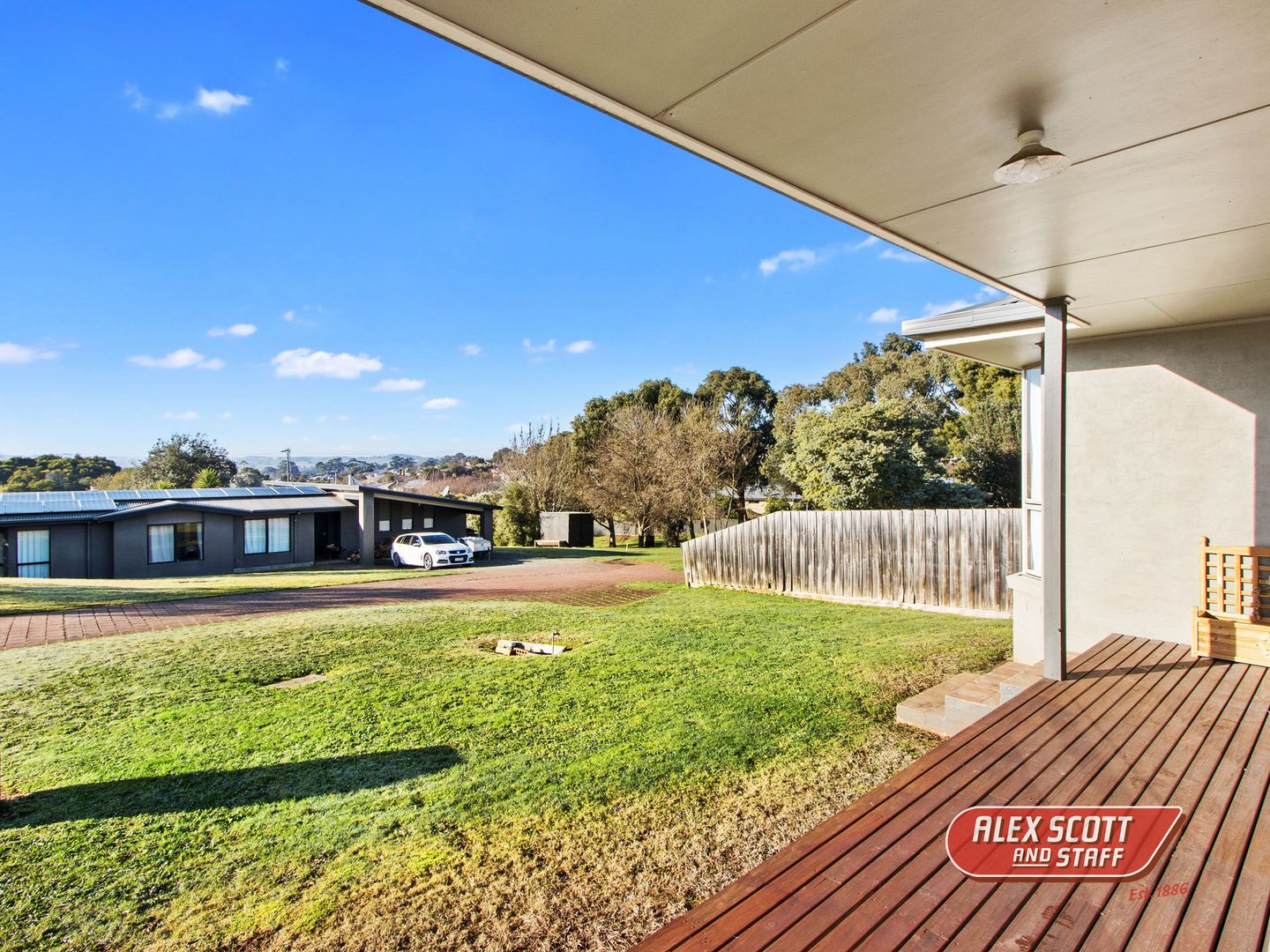 17 Silverback Place, Leongatha VIC 3953, Image 2