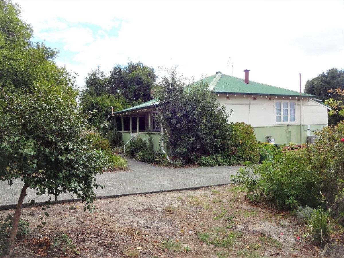 18 Caulfield Street, Collie WA 6225, Image 0