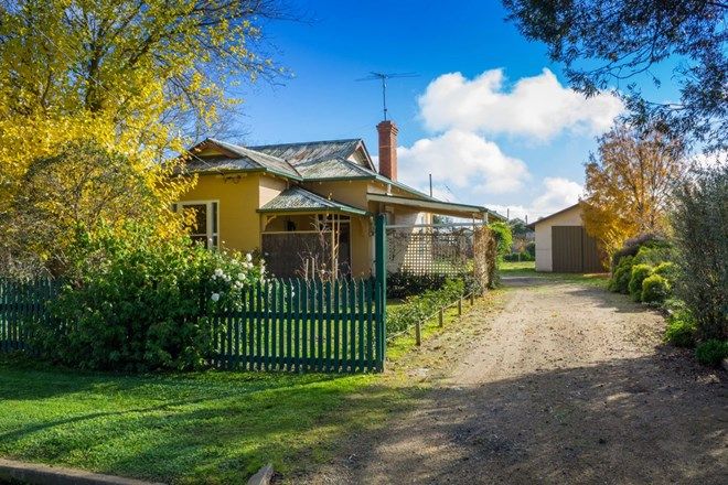 Picture of 8 Wattle Street, CULCAIRN NSW 2660