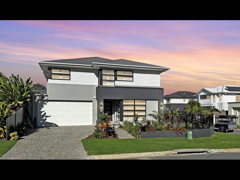 5 bedrooms House in 19 Smith Place CANNON HILL QLD, 4170