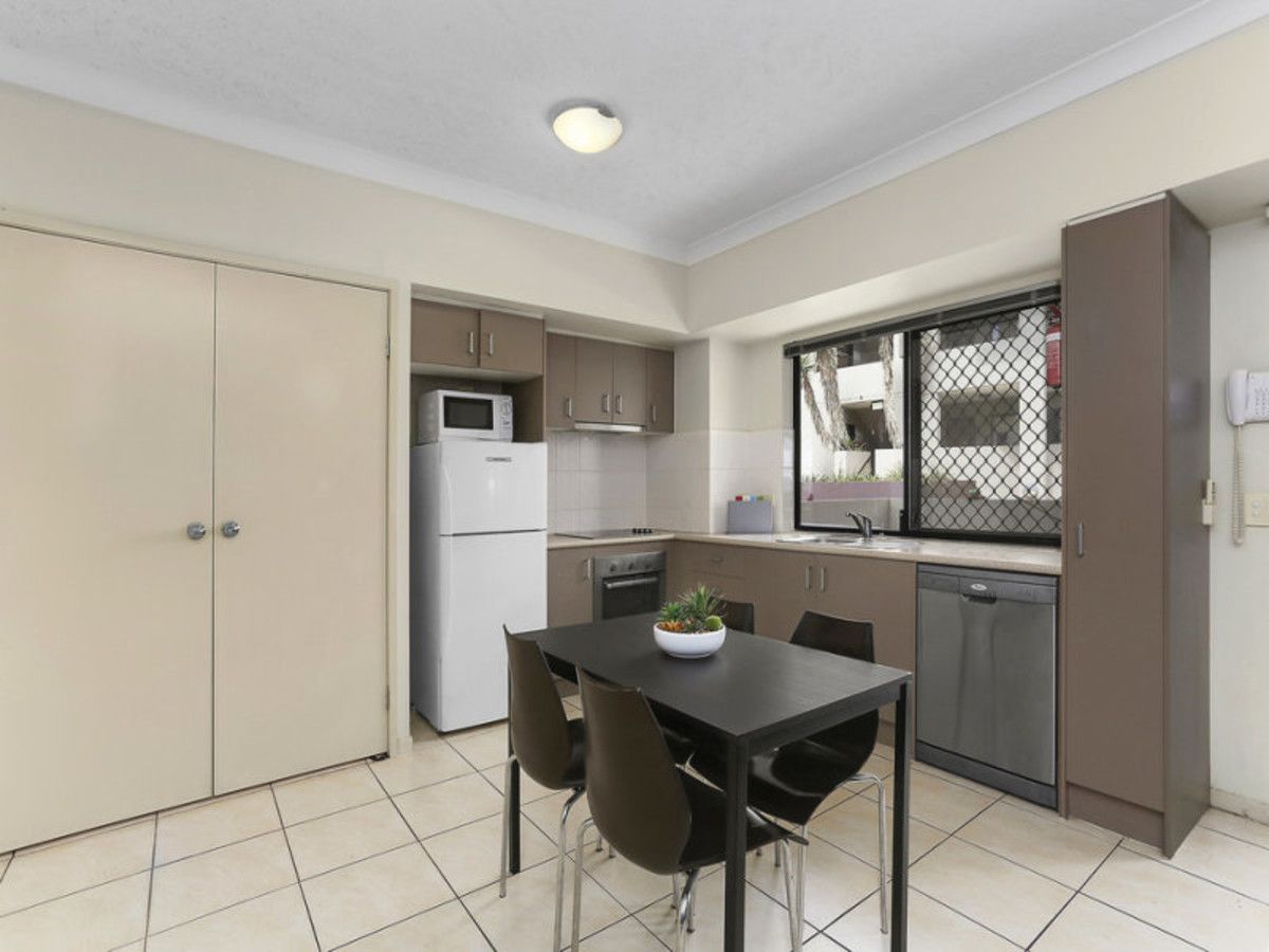 17/1848 Logan Road, Upper Mount Gravatt QLD 4122, Image 2