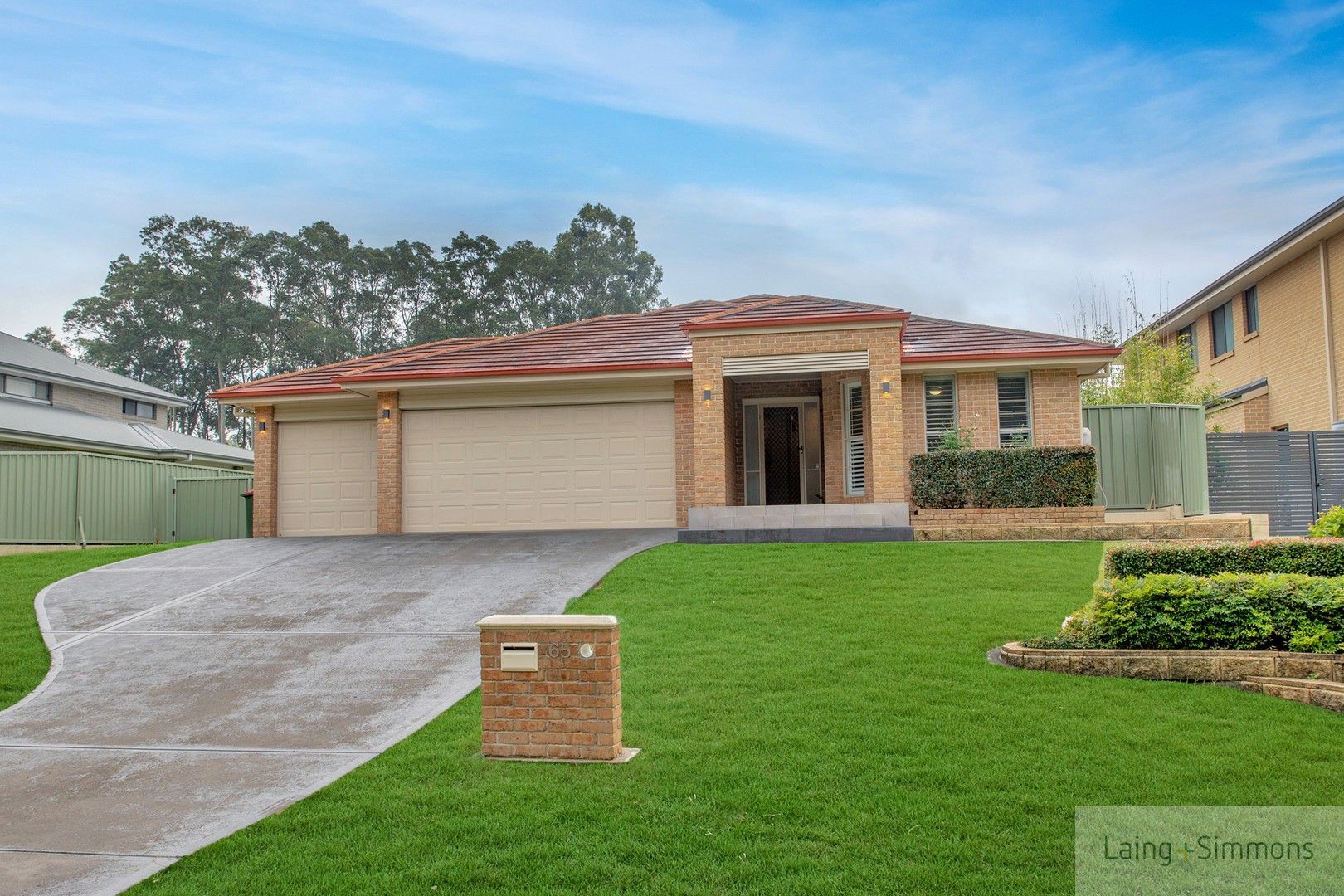 4 bedrooms House in 65 Magnetic Drive ASHTONFIELD NSW, 2323